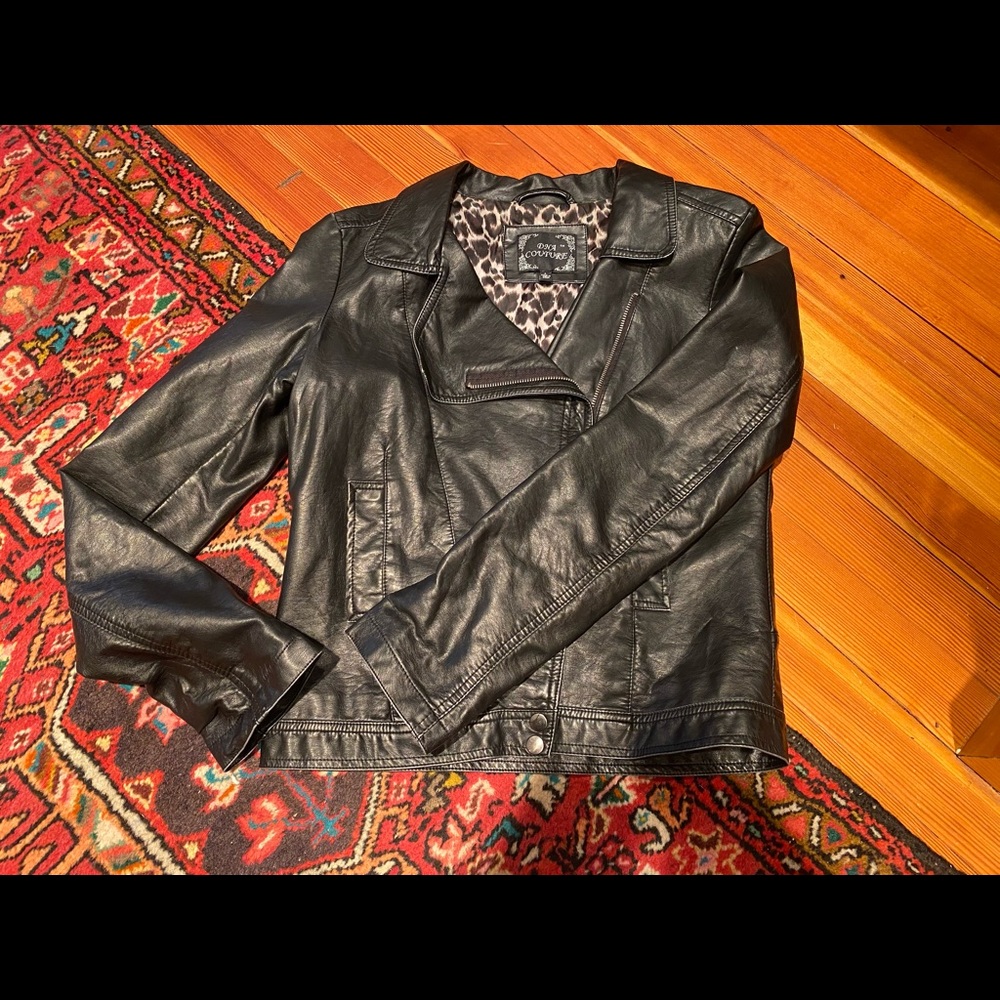Vintage style leather-like jacket. Sz L (fits like junior L)